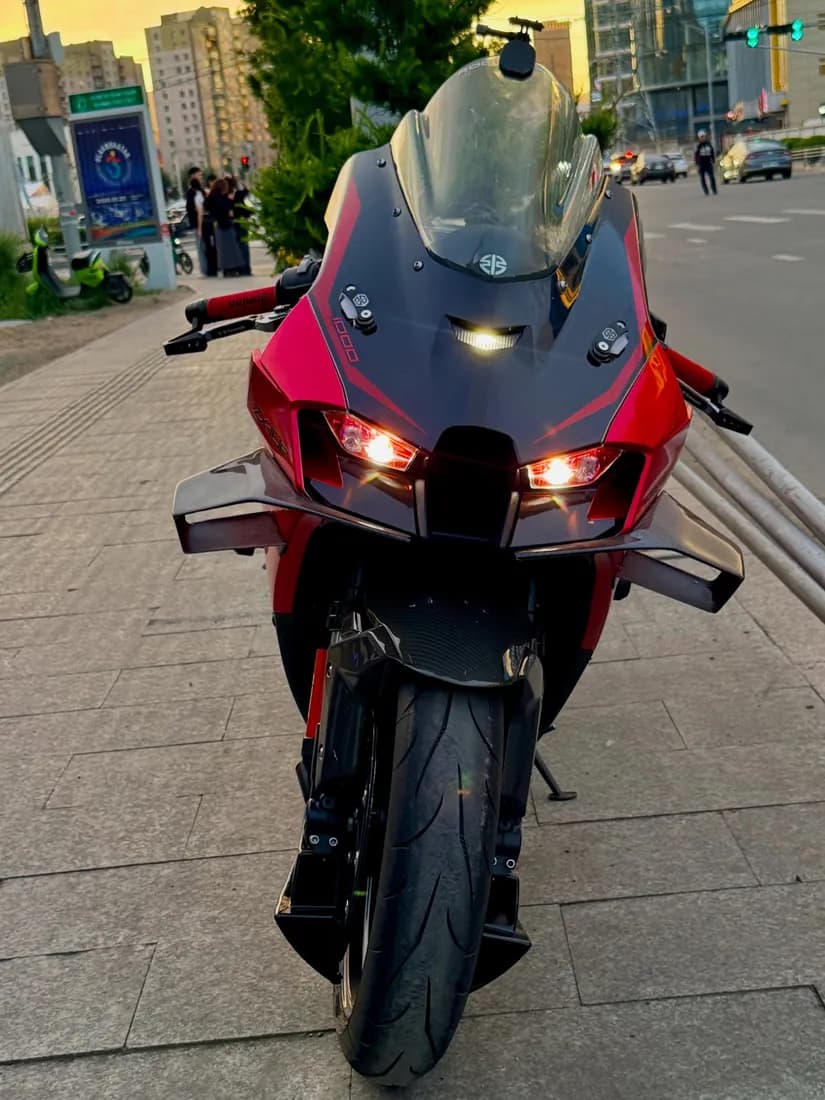 Kawasaki Ninja ZX-10R 3