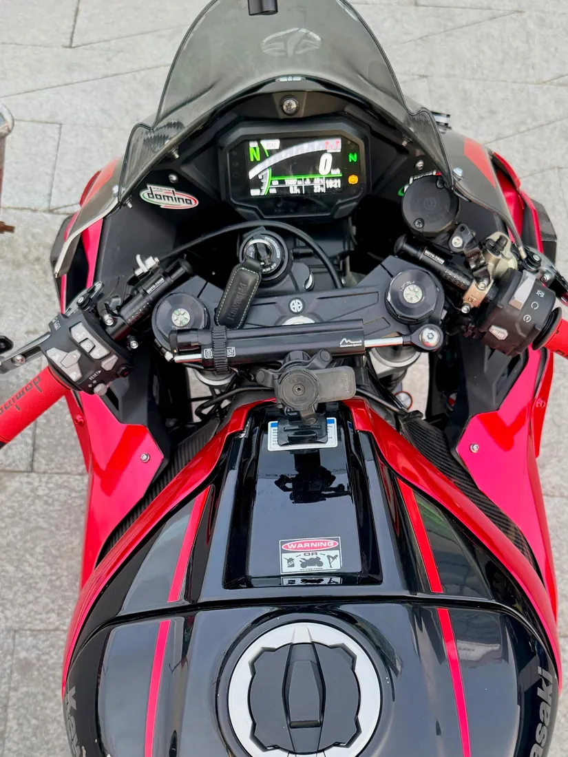 Kawasaki Ninja ZX-10R 6