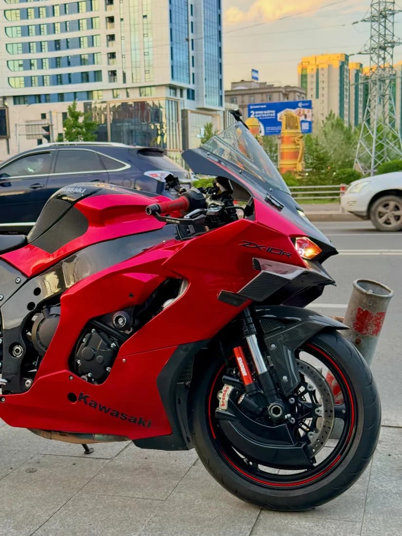 Kawasaki Ninja ZX-10R 2
