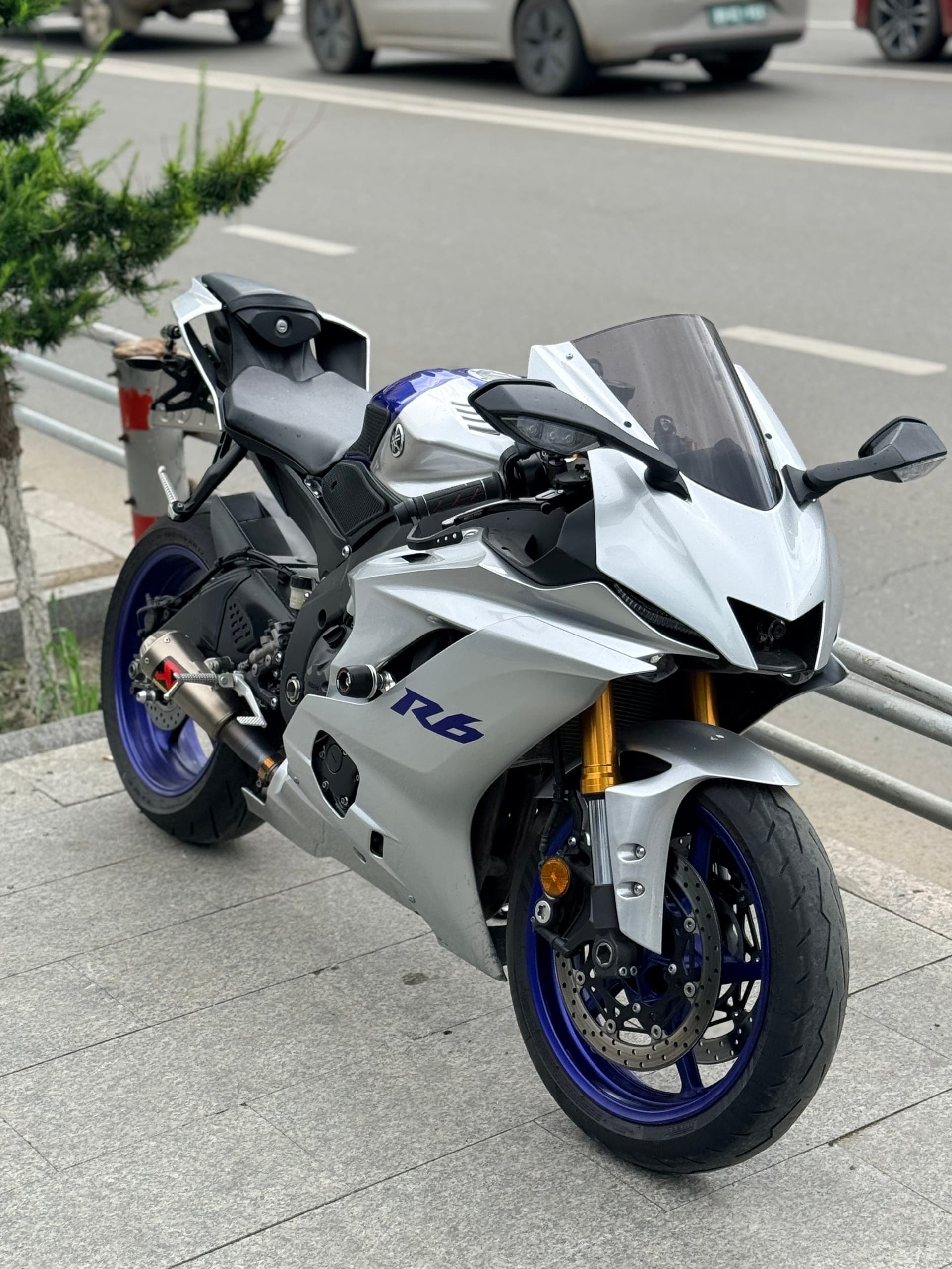 Yamaha R6