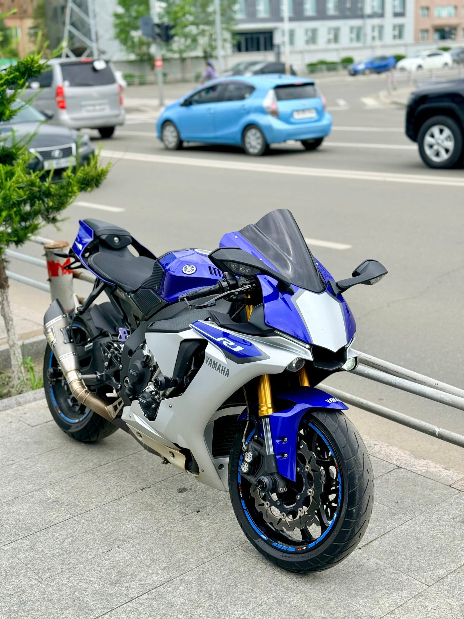 Yamaha R1